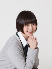 天文部員・高崎まりえ役の安本彩花。
