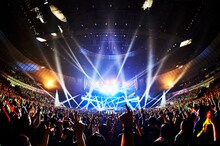 GLAY「GLAY ARENA TOUR 2017 "SUMMERDELICS" in SAITAMA SUPER ARENA」より。