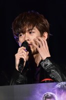 「キャップ（キャプテン・アメリカ）は髭モジャじゃないほうが好き」と力説するリョウガ。