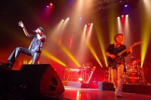 GALNERYUS「JUST PLAY TO THE SKY ～WHAT COULD WE DO FOR YOU...？～」より。