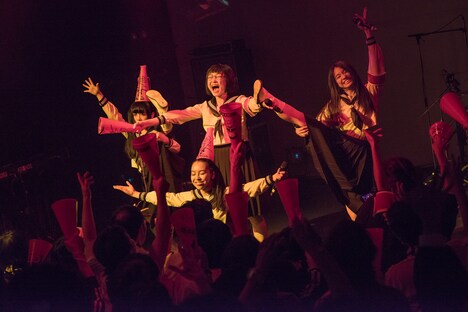 新しい学校のリーダーズ（Photo by junpei kawahata）