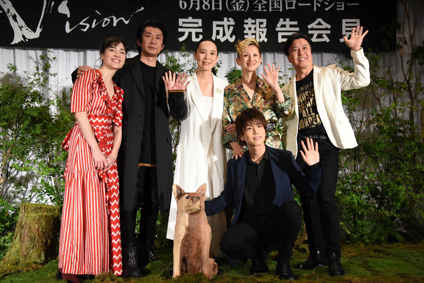 映画「Vision」の完成報告会見の様子。