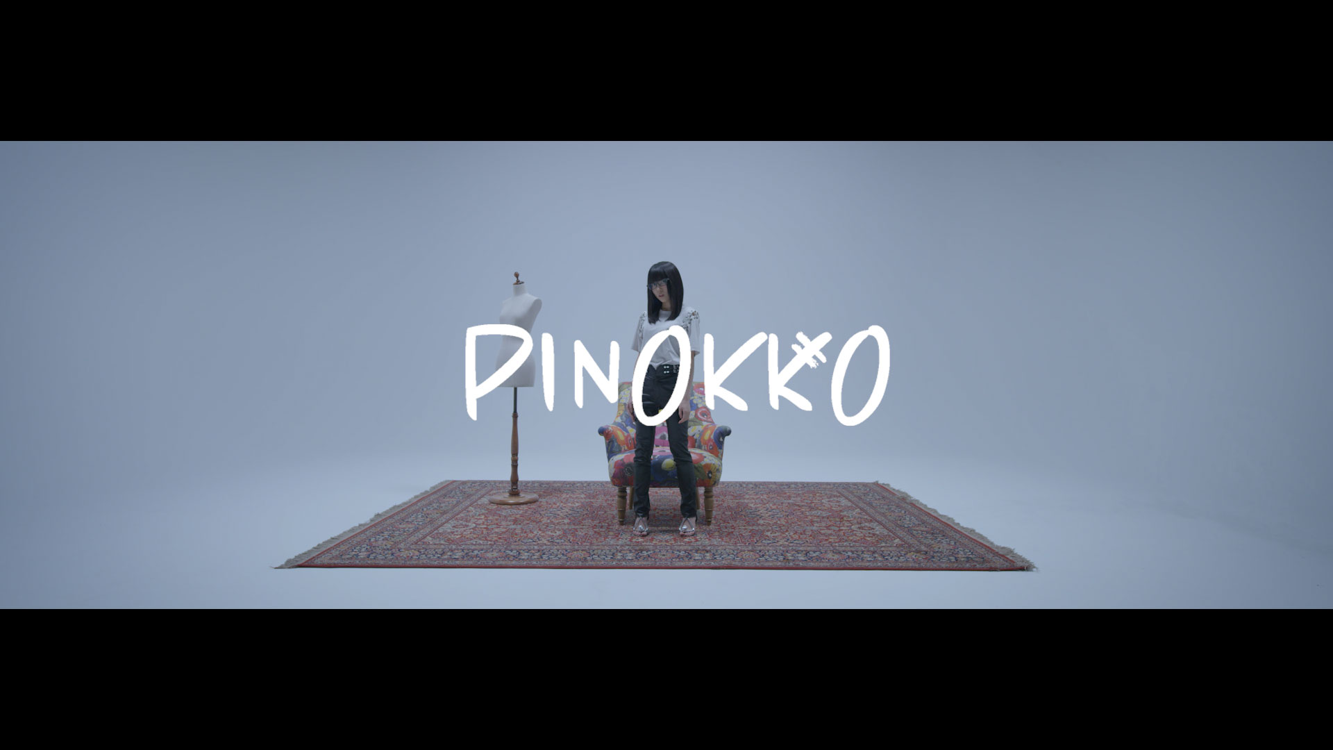 Pinokko「Trend」ミュージックビデオのワンシーン。