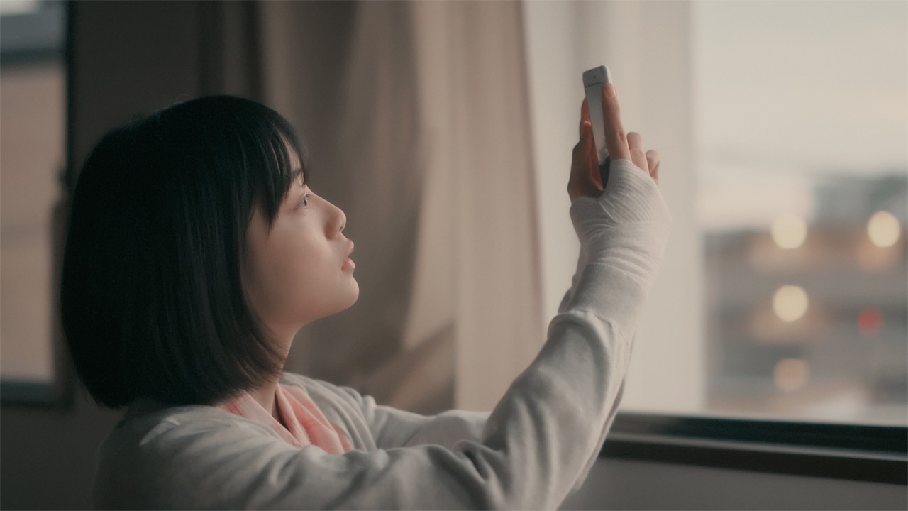 Webドラマ「恋を落とす」のワンシーン。