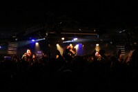 Xmas Eileen「VILLAGE VANGUARD presents Before Christmas 2018」東京・shibuya eggman公演の模様。（Photo by SHINYA TANAKA）