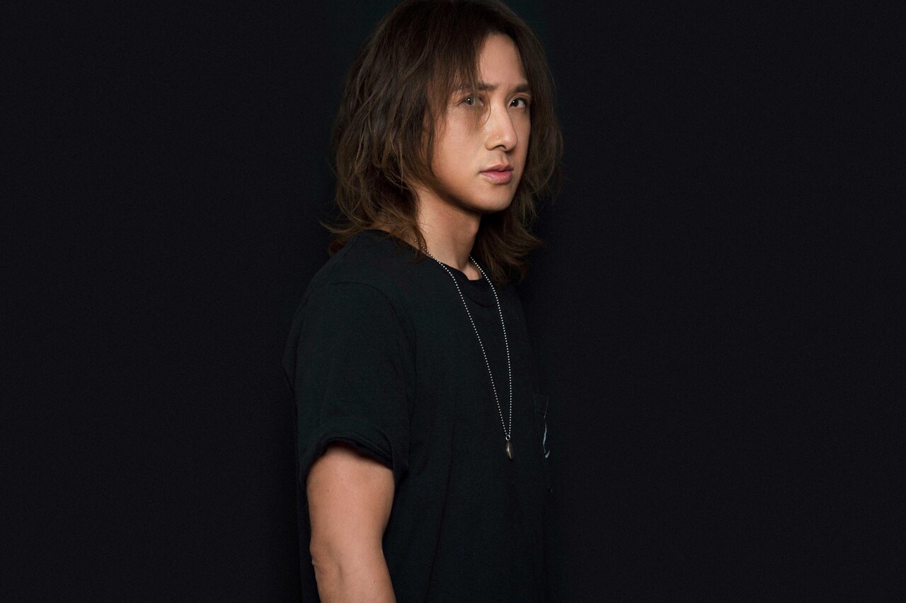 J、全国ツアー「RISE ABOVE」で会場限定シングルリリース