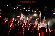 ONE☆DRAFT「ONE☆DRAFT TOUR 2018『Bee Alive vol,11』」大阪・BananaHall公演の様子。（撮影：森好弘）