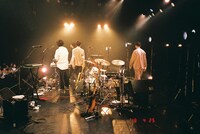 ミツメ「mitsume tour esper 2018」東京・マイナビBLITZ赤坂公演の様子。（撮影：トヤマタクロウ）