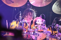 JOE（Dr / hide with Spread Beaver）