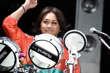 I.N.A.（Computer, Percussion / hide with Spread Beaver）