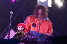 I.N.A.（Computer, Percussion / hide with Spread Beaver）