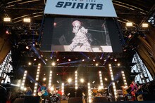 hide with Spread Beaver