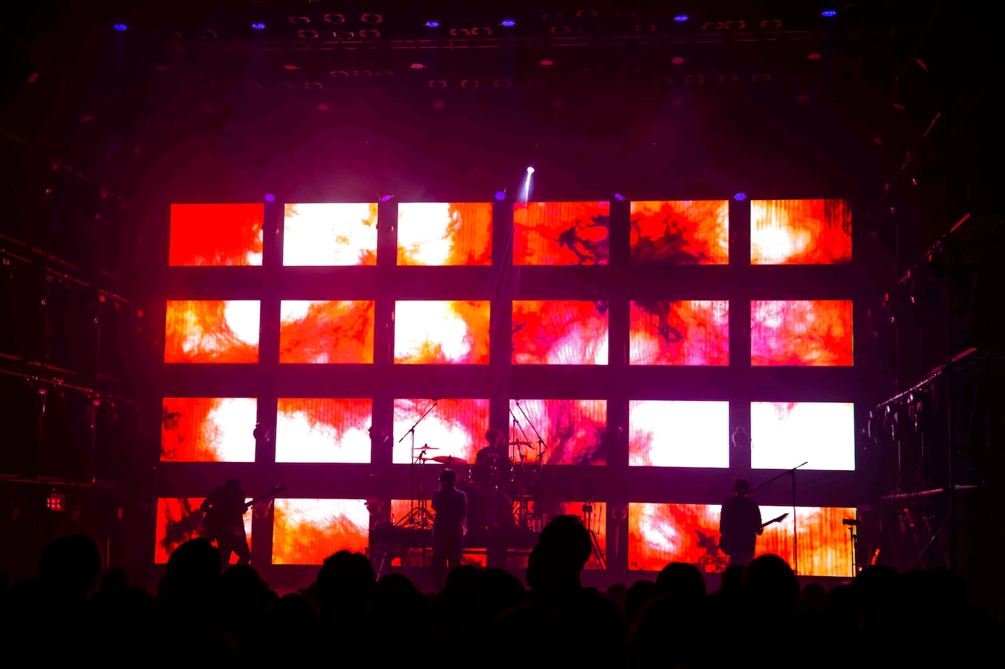 ミオヤマザキ「0428 2人の記念日 待ち合わせ場所は六本木でしょ？」の様子。（撮影：小林弘輔）