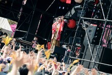 レキシ「レキシのライブに遊びに来ねの～～」の様子。（撮影：田中聖太郎）