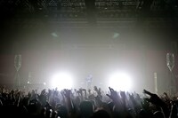 「uP!!!NEXT 岡崎体育～岡崎体育(￥0)～」の様子。（撮影：小境勝巳）