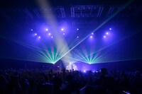 「uP!!!NEXT 岡崎体育～岡崎体育(￥0)～」の様子。（撮影：小境勝巳）