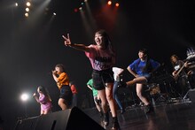 「転校少女歌撃団 5thワンマンライブ ～THE LAST GIGS～」の様子。