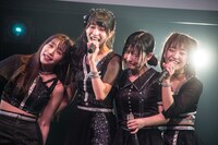 DEAR KISS「DEAREST DREAM」東京・TSUTAYA O-WEST公演の様子。（写真提供：FIFTY-FIFTY inc.）