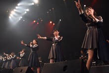 「転校少女歌撃団 5thワンマンライブ ～THE LAST GIGS～」の様子。