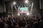DEAR KISS「DEAREST DREAM」東京・TSUTAYA O-WEST公演の様子。（写真提供：FIFTY-FIFTY inc.）
