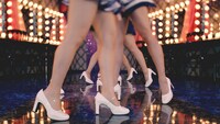 AKB48「Teacher Teacher」ミュージックビデオのワンシーン。(c)AKS / キングレコード