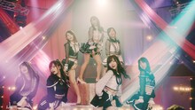 AKB48「Teacher Teacher」ミュージックビデオのワンシーン。(c)AKS / キングレコード