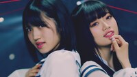 AKB48「Teacher Teacher」ミュージックビデオのワンシーン。(c)AKS / キングレコード