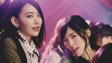 AKB48「Teacher Teacher」ミュージックビデオのワンシーン。(c)AKS / キングレコード