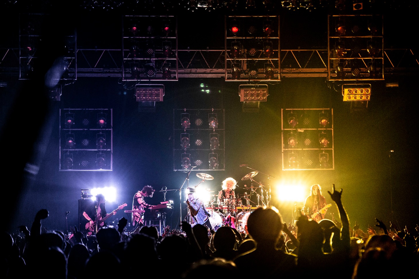 「ZIGGY TOUR 2018『TEENAGE LUST』」東京・Zepp DiverCity TOKYO公演の様子。