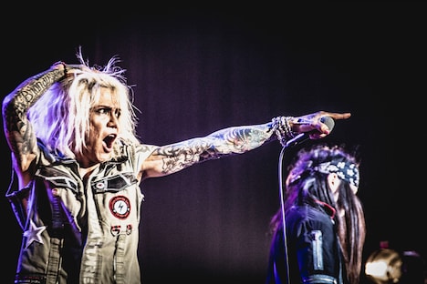 「ZIGGY TOUR 2018『TEENAGE LUST』」東京・Zepp DiverCity TOKYO公演の様子。