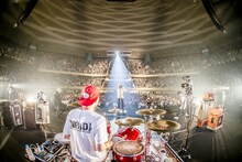 SUPER BEAVER「SUPER BEAVER 都会のラクダSP at 日本武道館」の様子。（撮影：青木カズロー）
