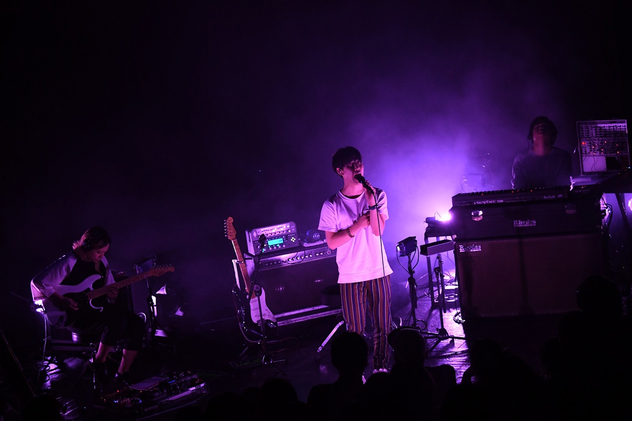 「小袋成彬@渋谷WWW」の様子。（撮影：岸田哲平）