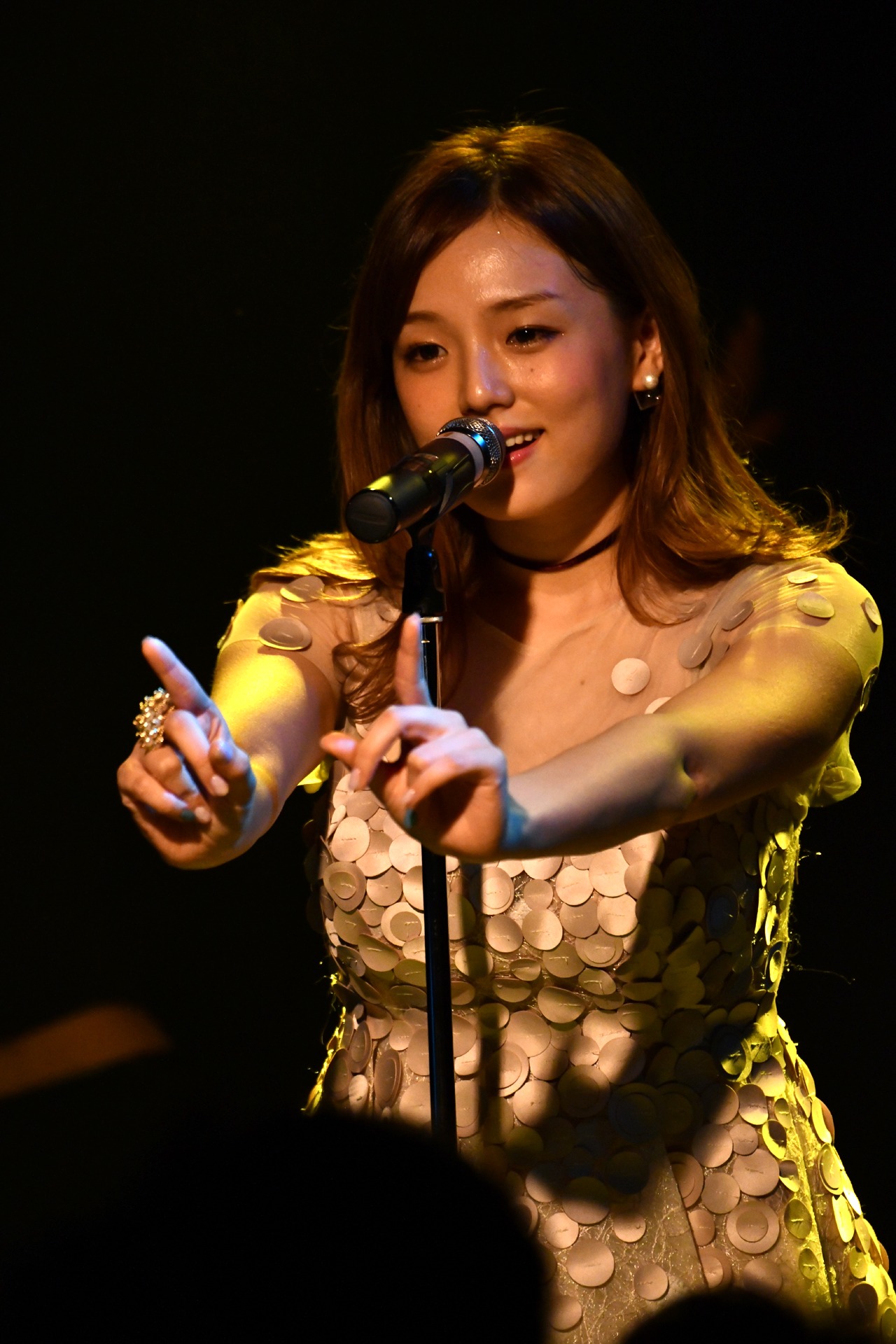 篠崎愛