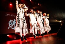 「二丁目の魁カミングアウトの絶対に埋まらないワンマンライブ in Shibuya O-EAST」の様子。（撮影：タマイシンゴ）