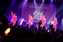「二丁目の魁カミングアウトの絶対に埋まらないワンマンライブ in Shibuya O-EAST」の様子。（撮影：タマイシンゴ）