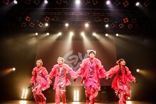 「二丁目の魁カミングアウトの絶対に埋まらないワンマンライブ in Shibuya O-EAST」の様子。（撮影：タマイシンゴ）