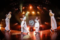 「二丁目の魁カミングアウトの絶対に埋まらないワンマンライブ in Shibuya O-EAST」の様子。（撮影：タマイシンゴ）