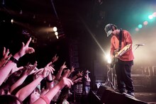 ART-SCHOOL「ART-SCHOOL TOUR 2018『In Colors』」東京・LQUIDROOM公演の様子。（撮影：中野敬久）