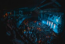 「二丁目の魁カミングアウトの絶対に埋まらないワンマンライブ in Shibuya O-EAST」の様子。（撮影：タマイシンゴ）