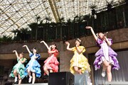 「チームしゃちほこ、もう一つのハワイ！～スパリゾートハワイアンズLIVE～」の様子。