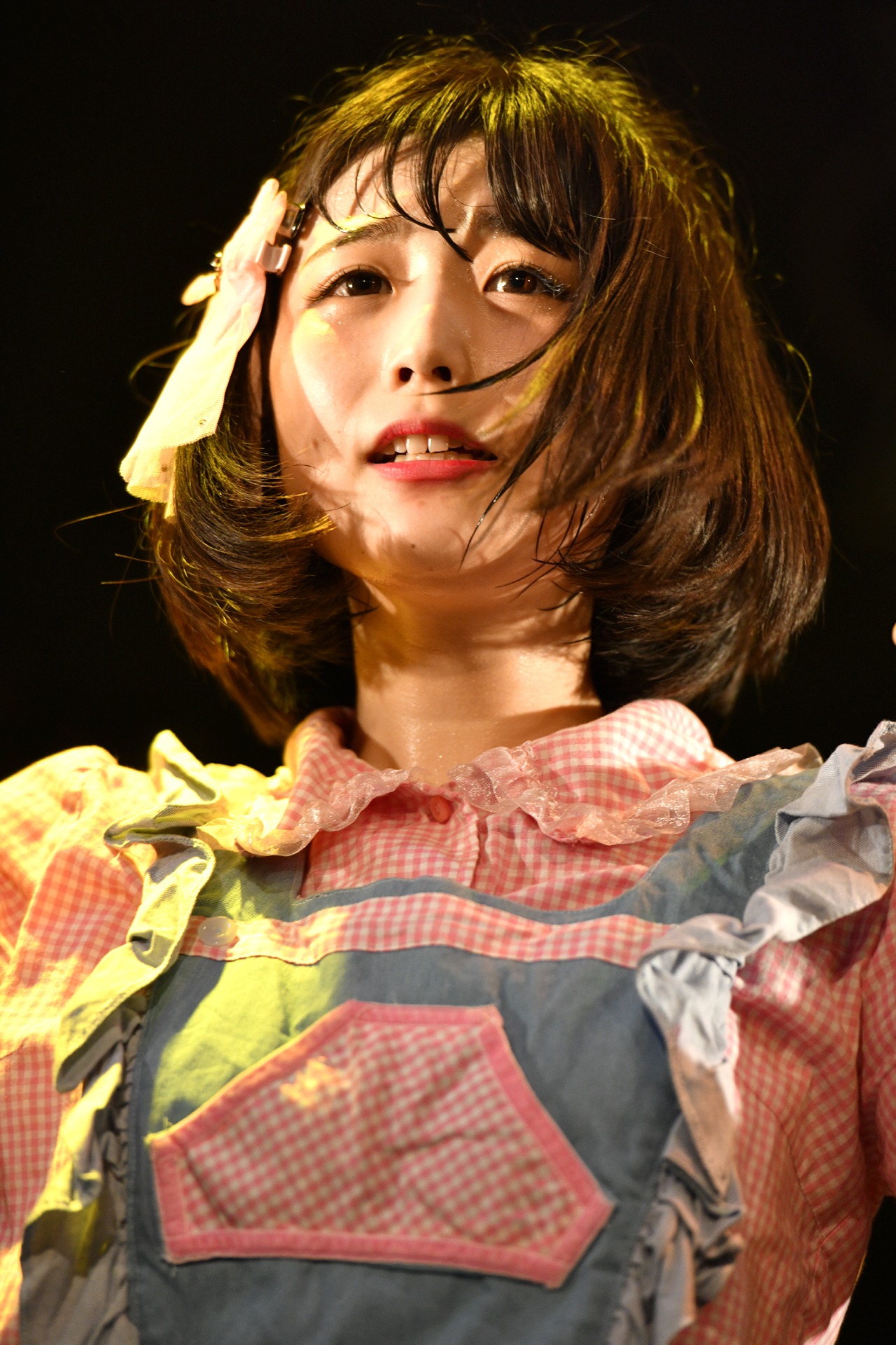 小山ひな