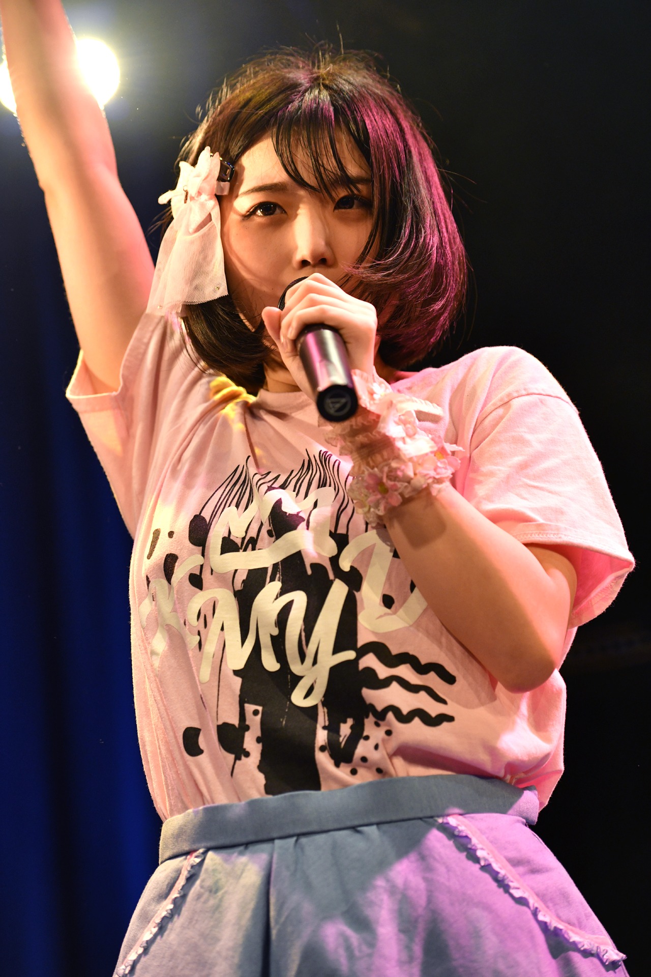 小山ひな
