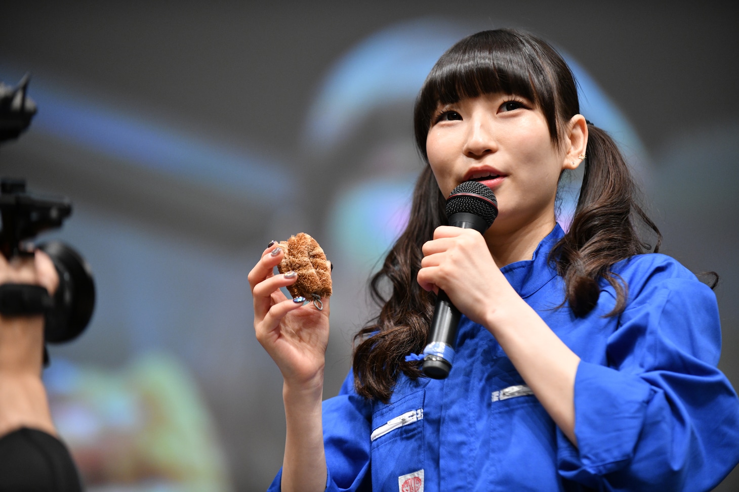 藤咲彩音