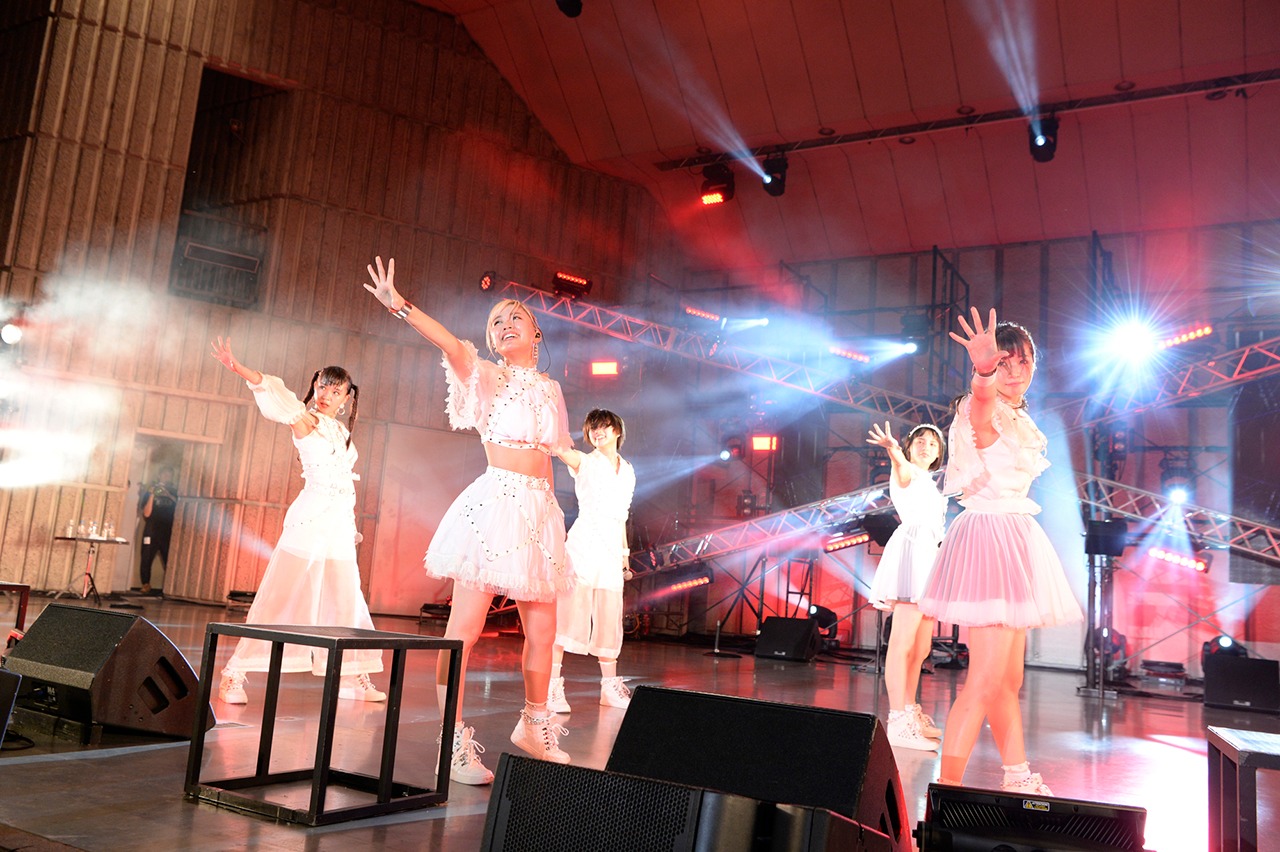 「ベイビーレイズJAPANワンマンライブ2018-Break The Limit-」の様子。（写真提供：レプロエンタテインメント）