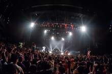 ぜんぶ君のせいだ。「ロマン無頼IZM」の様子。（撮影：関上貴也）