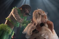 左から一十三四、ましろ。（撮影：関上貴也）