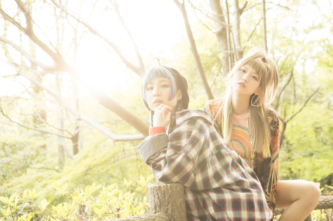 おやホロ新作アルバムにアヒト・イナザワら参加、カンパニー松尾によるMVも