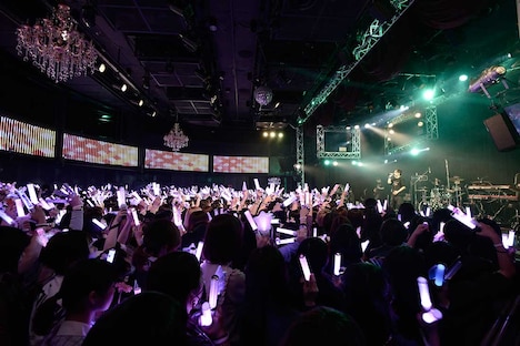 志麻「First Order」の様子。（撮影：小松陽祐［ODD JOB］）