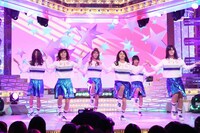 人気画像6位は「超特急、明日『ものまね紅白歌合戦』でTWICE完コピに挑戦」より、超特急。 (c)フジテレビ
