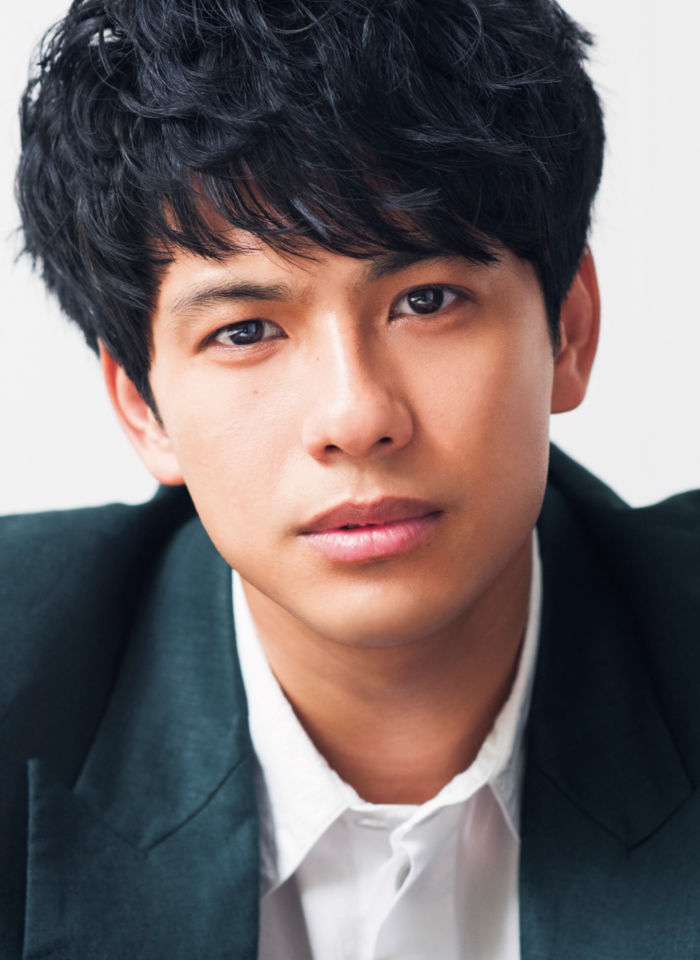 「森崎ウィン 1st visual & interview book『Win-Win』」イメージカット(c)SDP